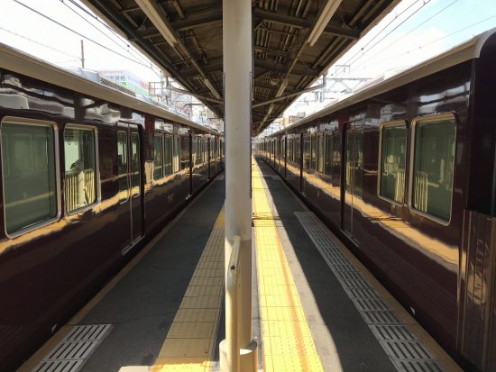 “日本一危険”と評判の駅に行ってみた。黄色い線の内側に並べない… ――大反響gwトップ10