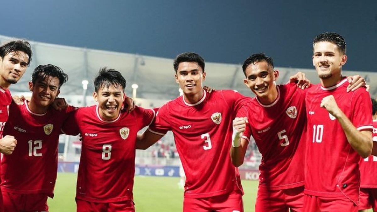 update timnas indonesia u-23 vs guinea play off olimpiade paris 2024,laga tertutup and diundur