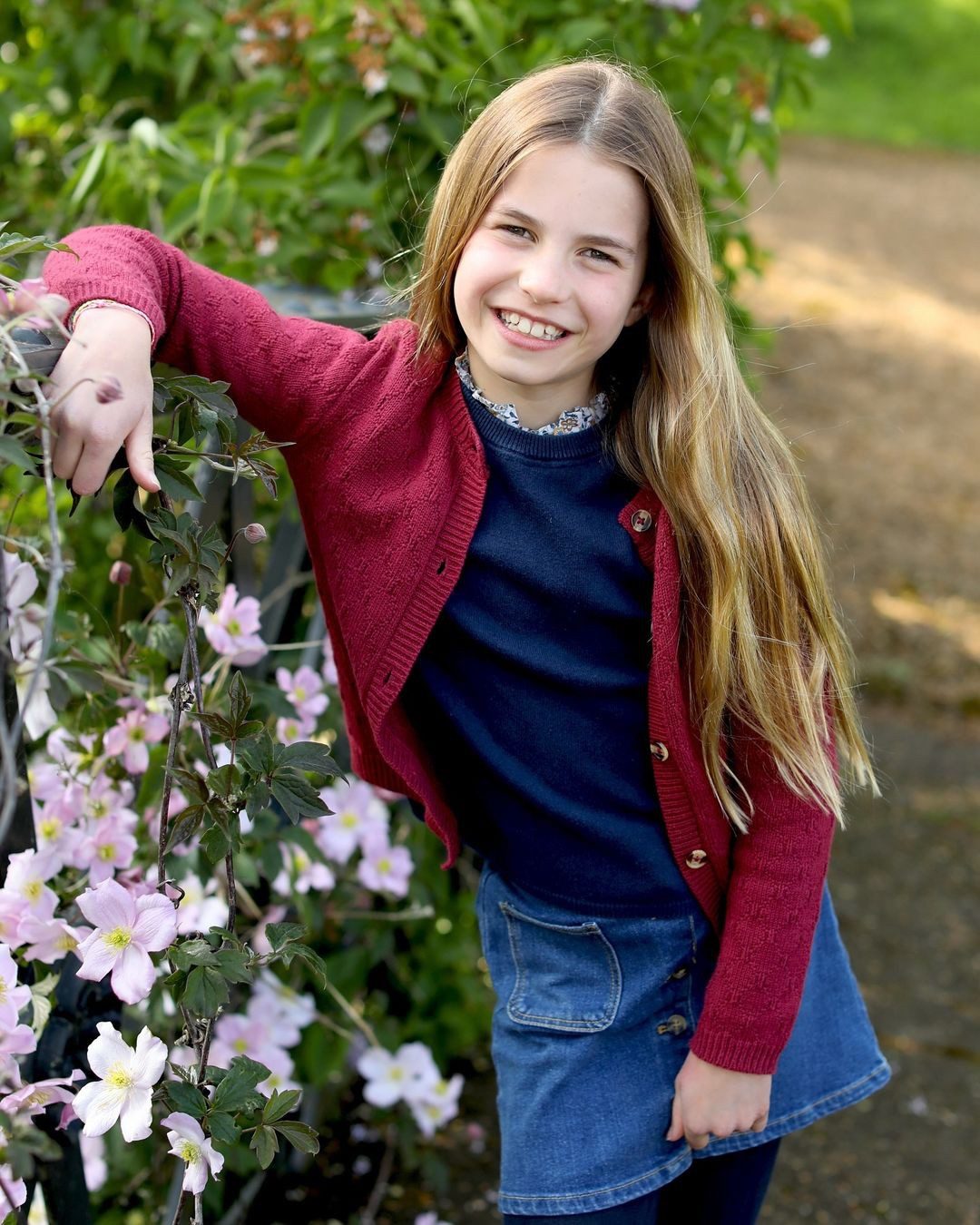 new picture of princess charlotte released on her ninth birthday