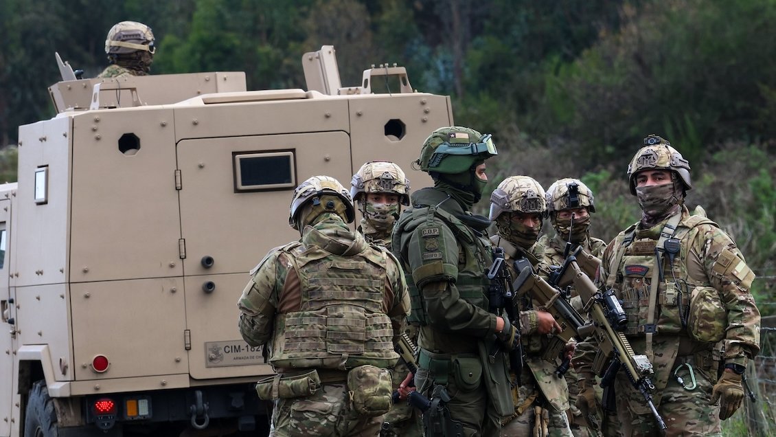macrozona sur: boric anuncia que militares revisarán cautelares junto a carabineros