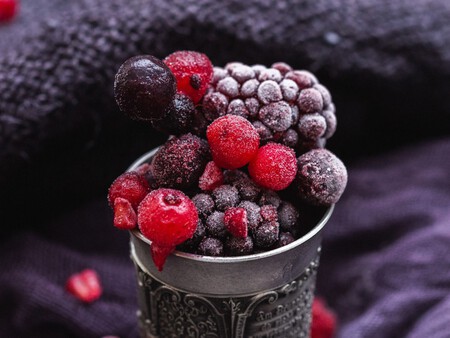 la fruta que es mejor comprar congelada que fresca para aprovechar todos sus beneficios