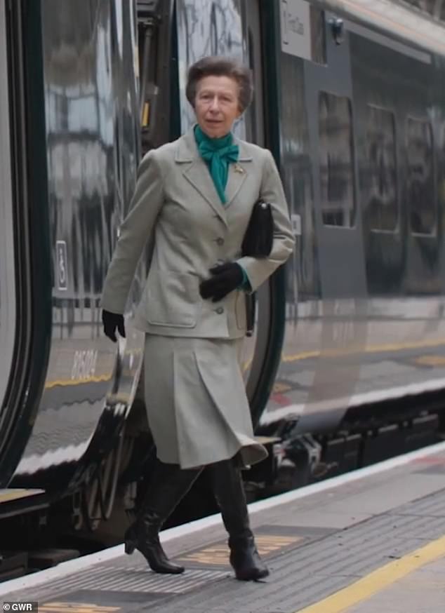 princess anne has a great western railway train named after her