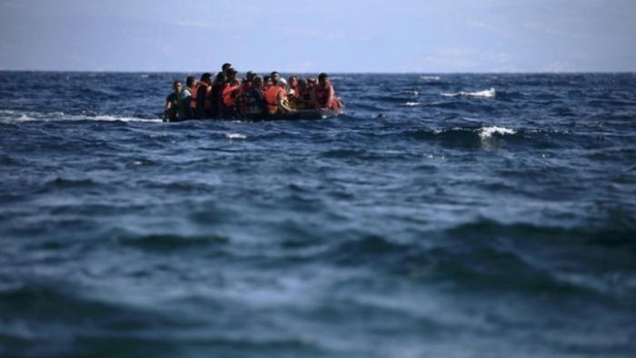 συναγερμός στο λιμενικό: επιχειρήσεις διάσωσης μεταναστών ανοιχτά της κρήτης και της καλύμνου