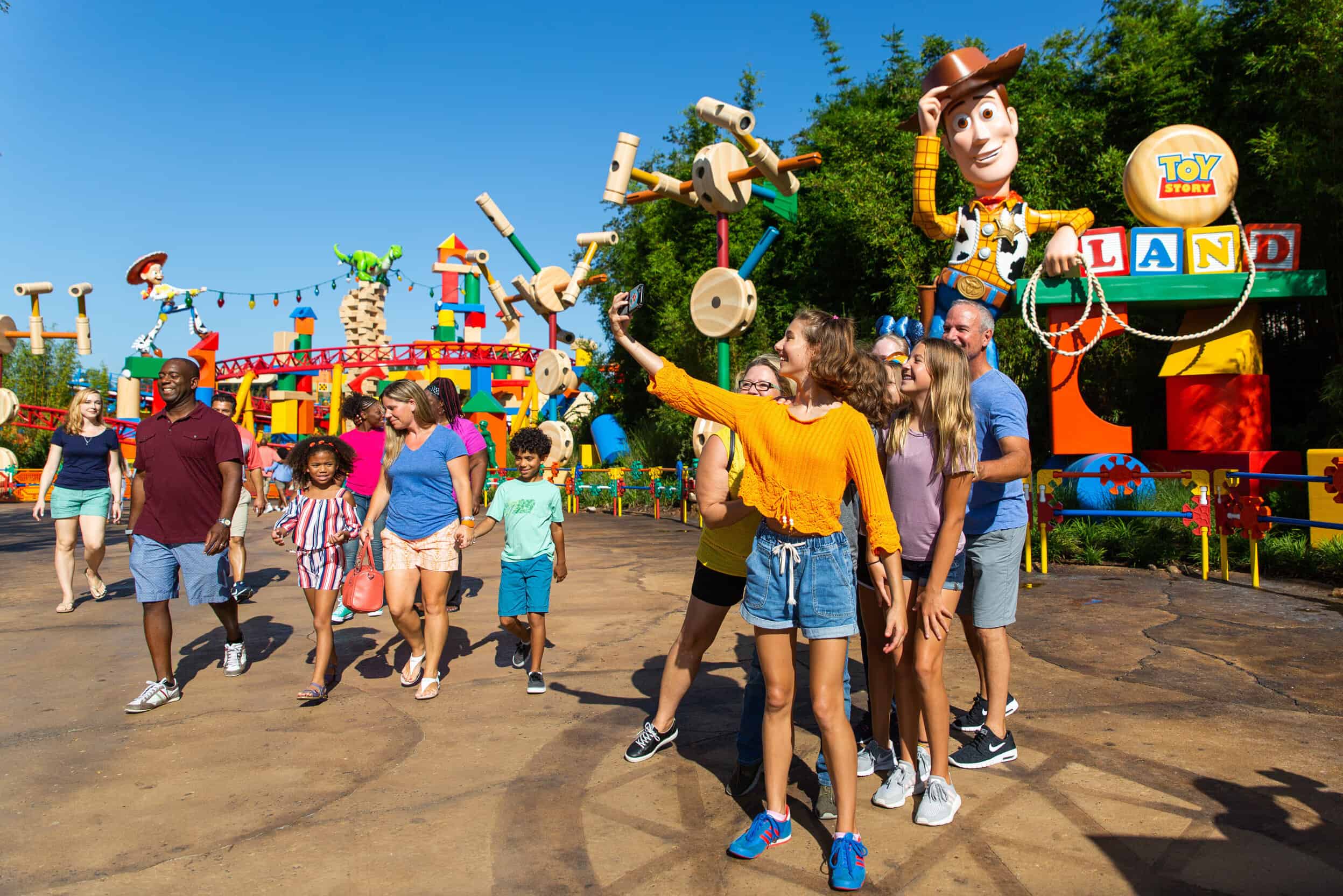 <p>If you’re planning a trip to Disney, it’s essential to think about when you can avoid the crowds and the summer heat. Well, new research reveals the three best days to visit based on a crowds-to-weather score. </p> <p><a href="https://planneratheart.com/best-time-to-go-to-disney-world/">The 3 Best Days to Visit Walt Disney World Revealed</a></p>