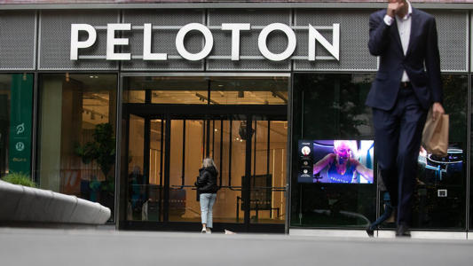 Peloton CEO Barry McCarthy steps down<br><br>