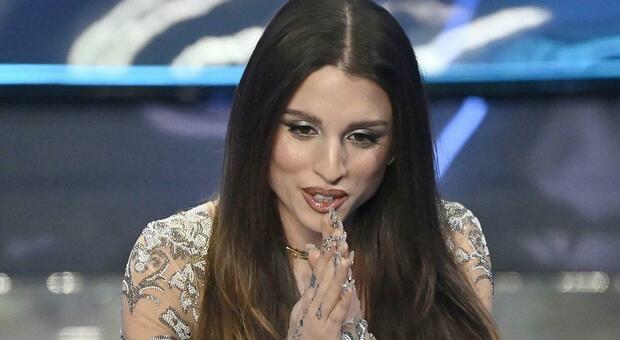 angelina mango, la performance di eurovision diffusa in una mail interna. l'imbarazzo della rai: «verifiche in corso»