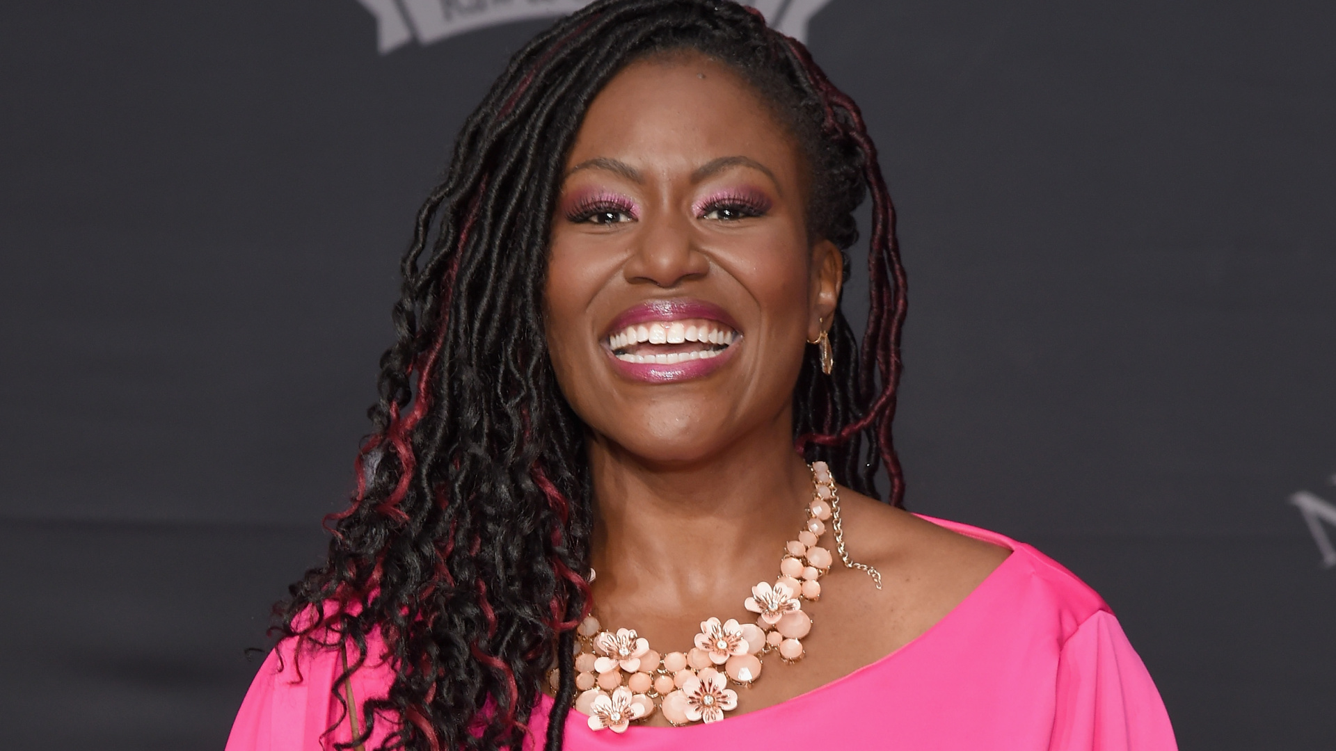 <p>The American singer, born Mandisa Lynn Hundley, became famous with 'American Idol,' where she finished ninth in the fifth season. The gospel and Christian artist was found dead in her home in Nashville, Tennessee. According to a statement on her Instagram page, the people close to her do not know - or wish not to disclose - her cause of death.</p>