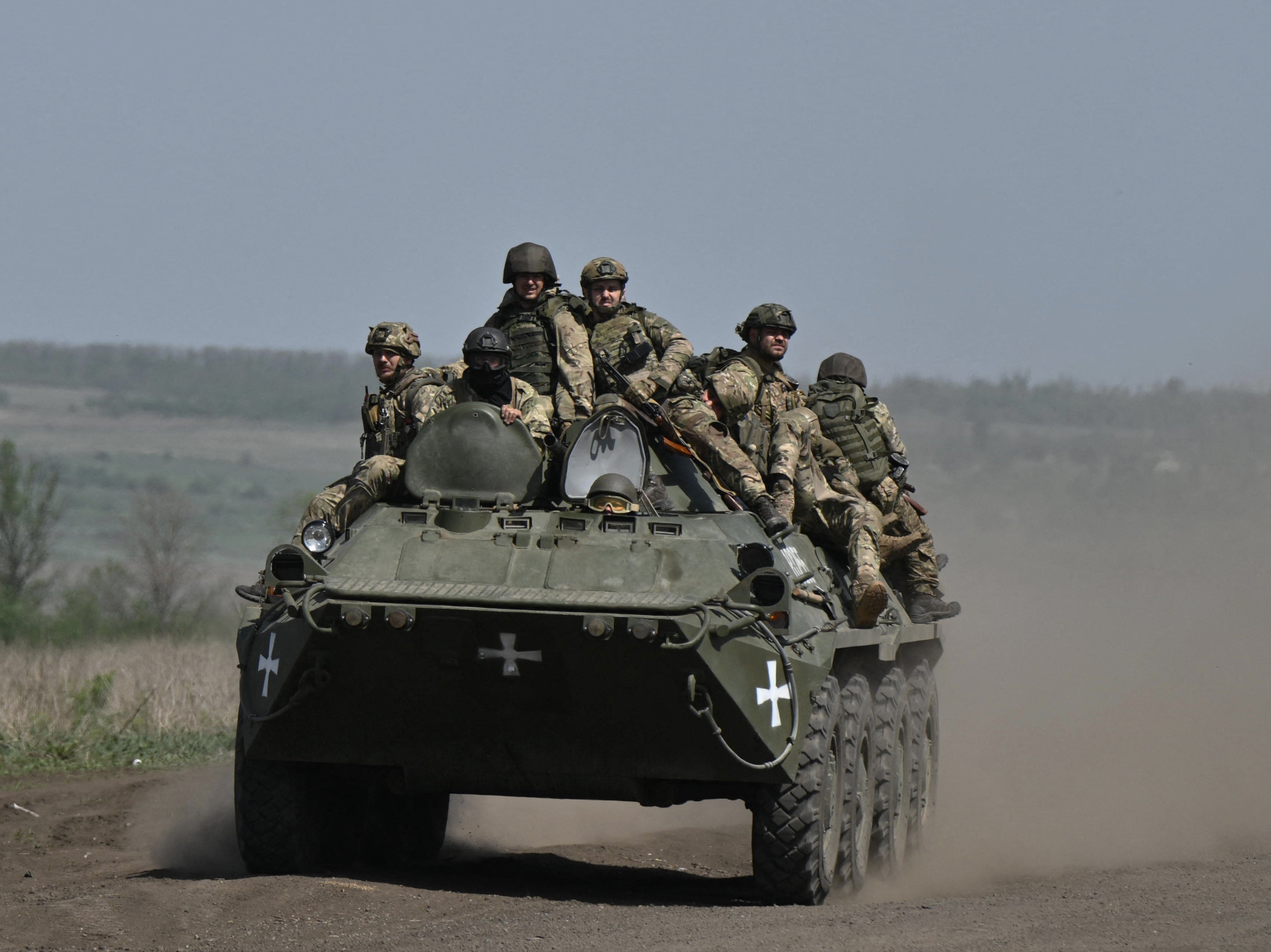 kyiv’s forces facing big russian push on eastern frontline, military says