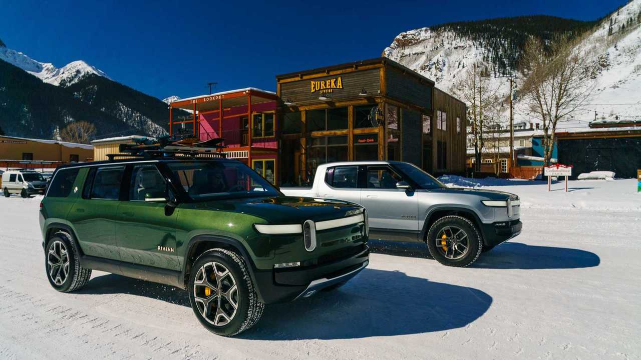rivian gets $827 million to expand factory for r2 production
