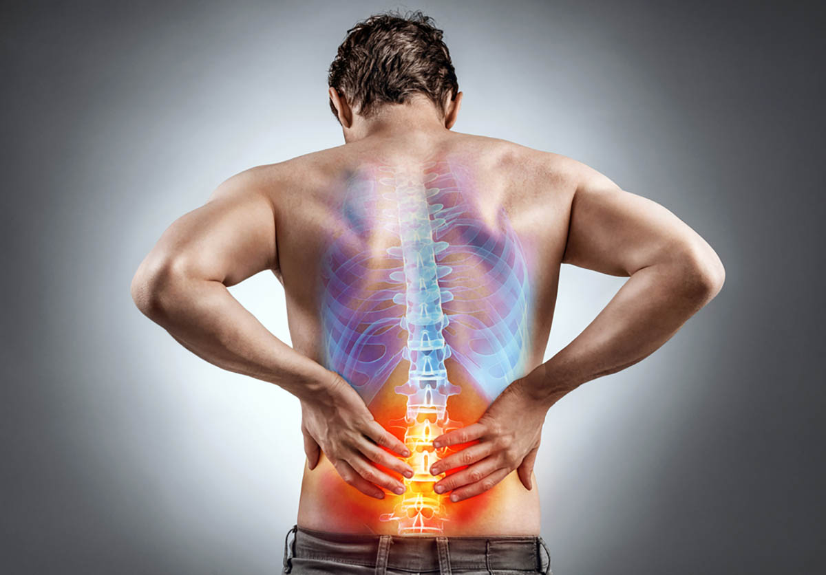 principales razones para considerar la atención quiropráctica para tratar el dolor de espalda