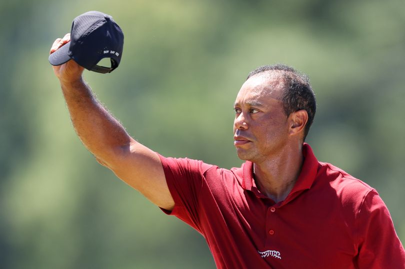 tiger woods decides whether to play at us open after receiving special invite