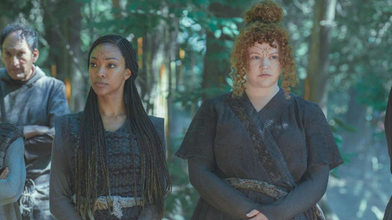  Star Trek: Discovery’s Mary Wiseman Knows She And Sonequa Martin-Green Looked Miserable In 'Whistlespeak,' But Told Us Why It Was 'Actually So Freaking Fun' 