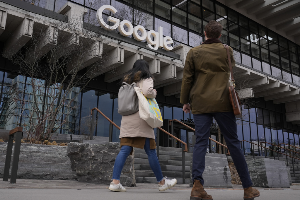 microsoft, judge in landmark antitrust case grills google on search dominance
