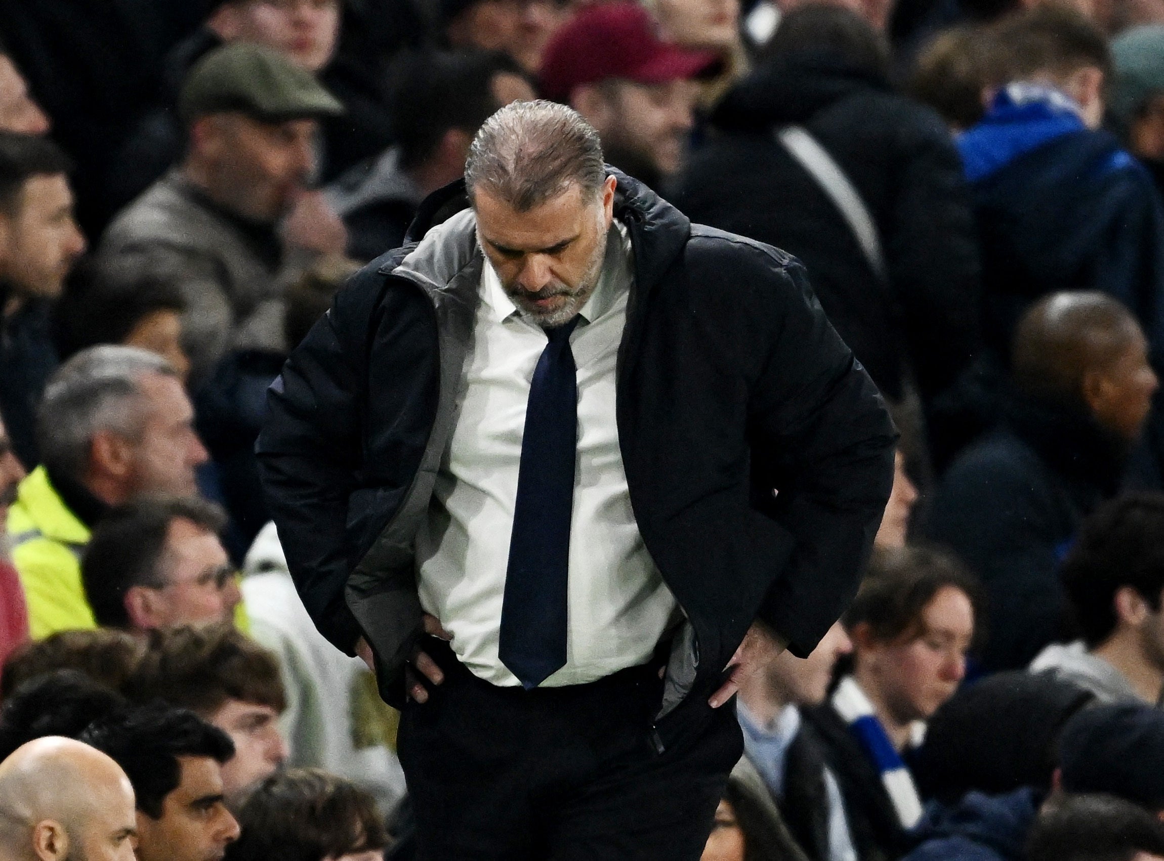 chelsea punish tottenham’s glaring weakness to leave ange postecoglou with his first spurs crisis