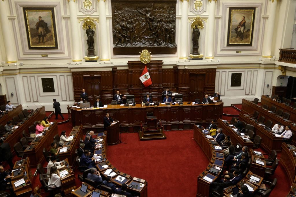 congreso peruano aprueba nuevo retiro de pensiones: trabajadores podrán sacar el 100% de la cts