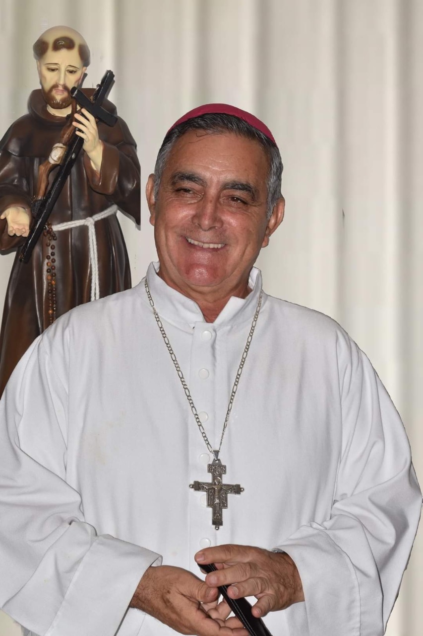 obispo rangel mendoza abandona el hospital de cuernavaca donde estaba internado