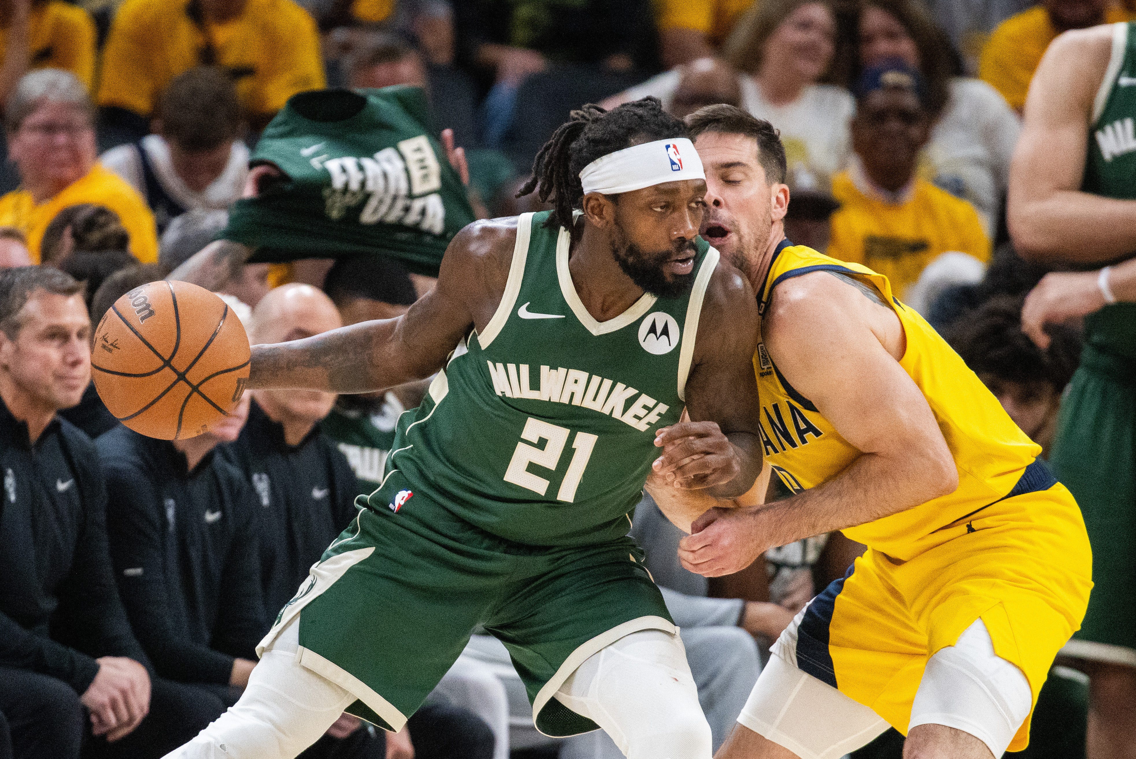 bucks' patrick beverley: 'i was absolutely wrong' for throwing basketball at pacers fans