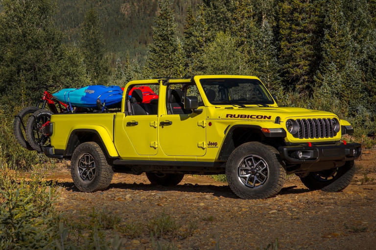 2024 Jeep Gladiator Gets Wrangler's Popular Tuscadero Color