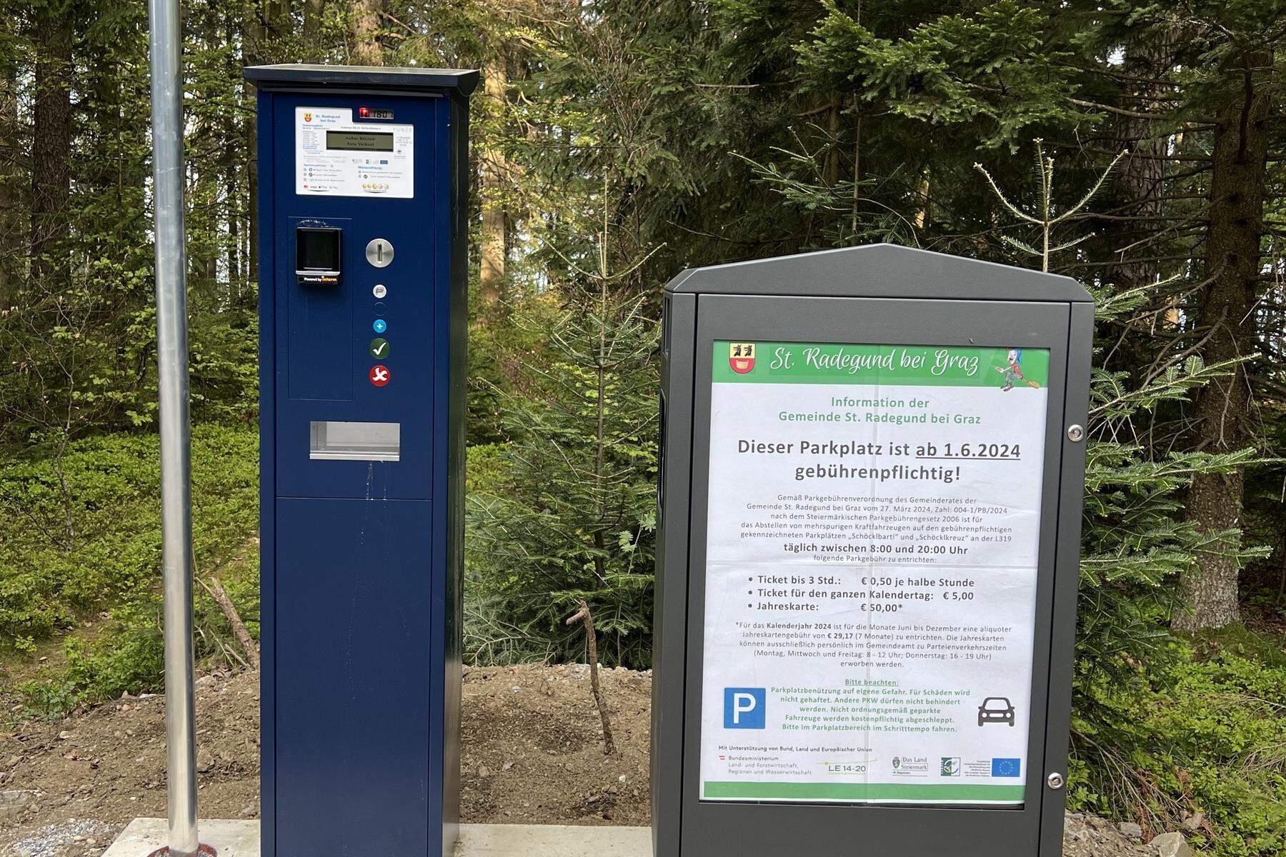 fünf euro pro tag: schöcklkreuz: die parkautomaten stehen, ab 1. juni sind gebühren fällig