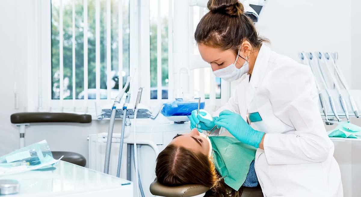 cómo solicitar la ayuda para el dentista de hasta 3.000 euros: estos son los requisitos