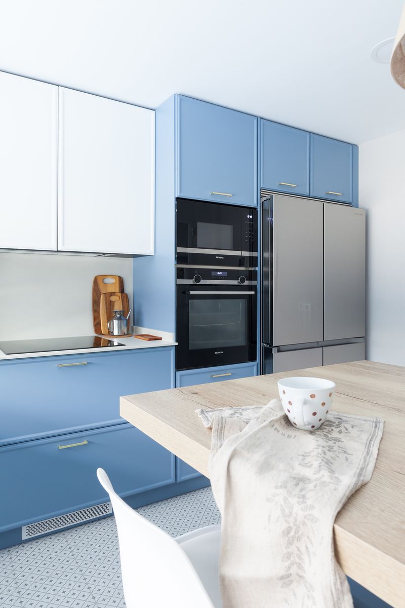 ¡alerta, fans del color azul! esta cocina se convertirá en vuestra nueva obsesión