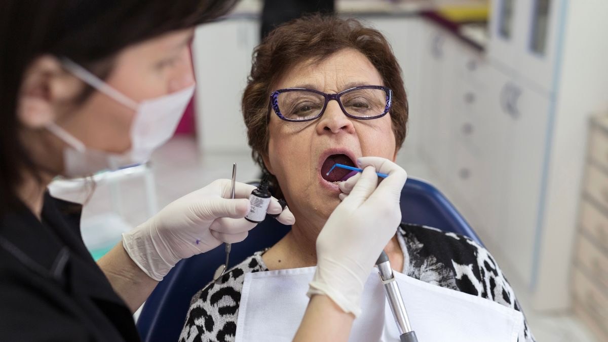 cómo solicitar la ayuda para el dentista de hasta 3.000 euros: requisitos y qué cubre