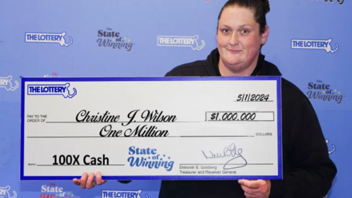 une femme remporte un million de dollars à la loterie pour la deuxième fois en dix semaines