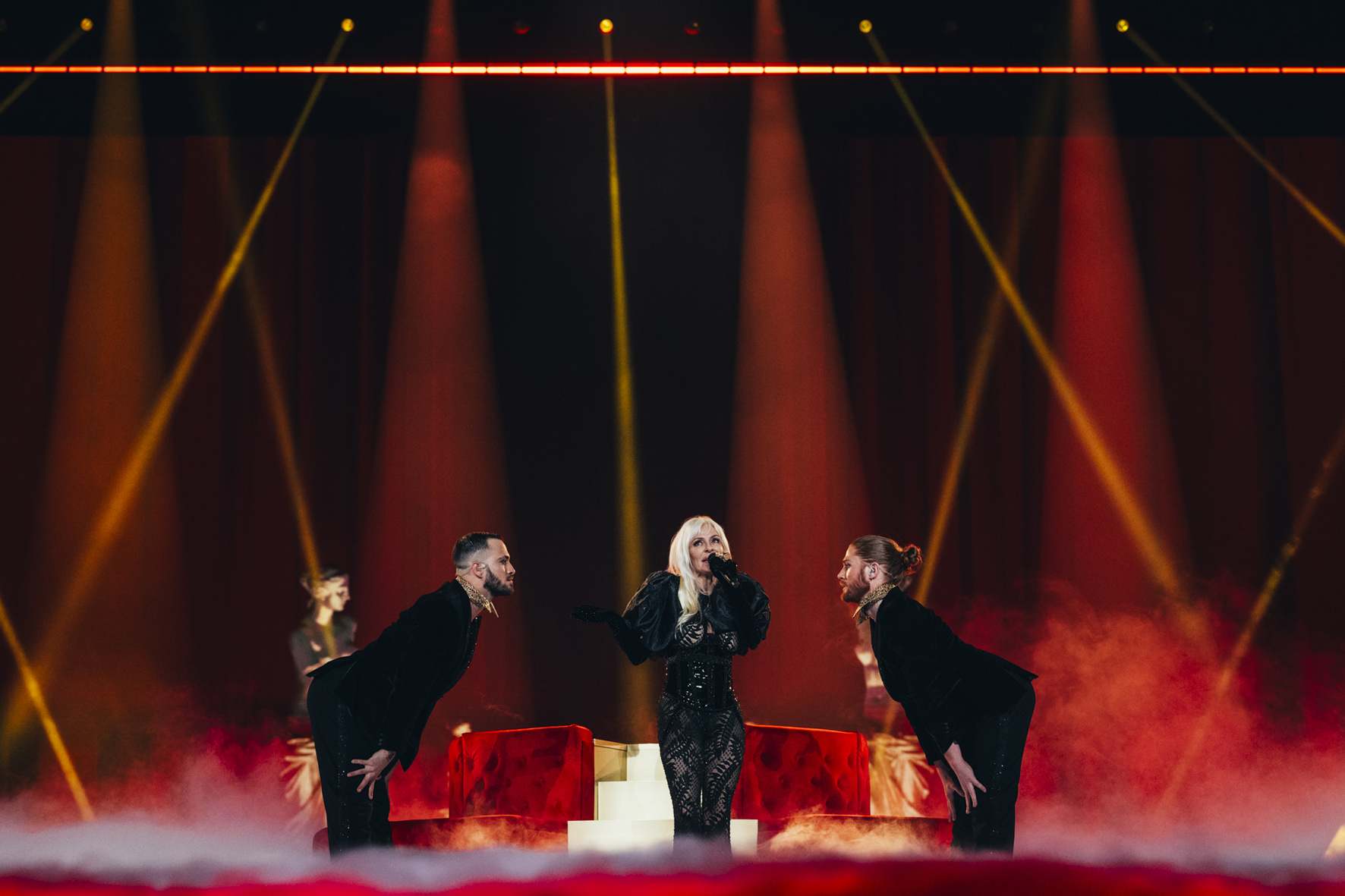 todas las imágenes del primer ensayo de nebulossa en eurovisión: enseñan la puesta en escena y su nuevo vestuario