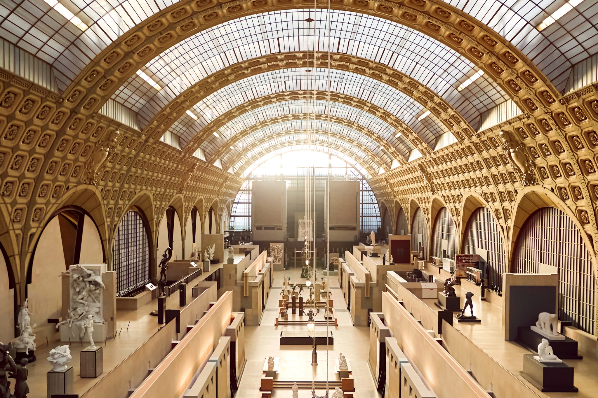 le musée d’orsay transformé en chambre d'hôtel