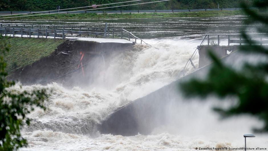 o que causa os desastres em represas