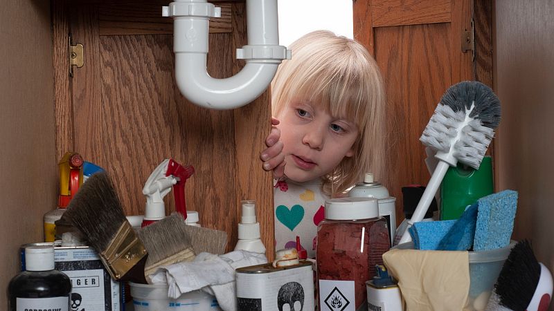 what are the most frequent and serious causes of child poisoning?