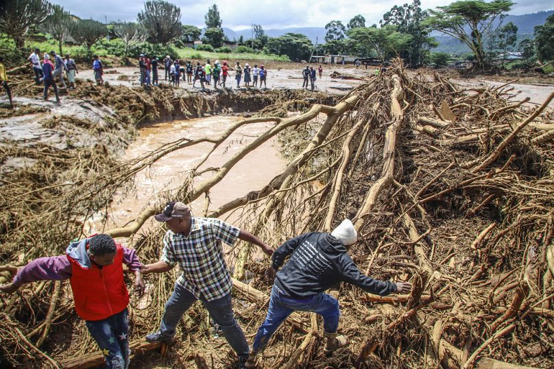 hidaya siklonu yaklaşırken kenya'daki sellerde ölü sayısı 200'ü aştı