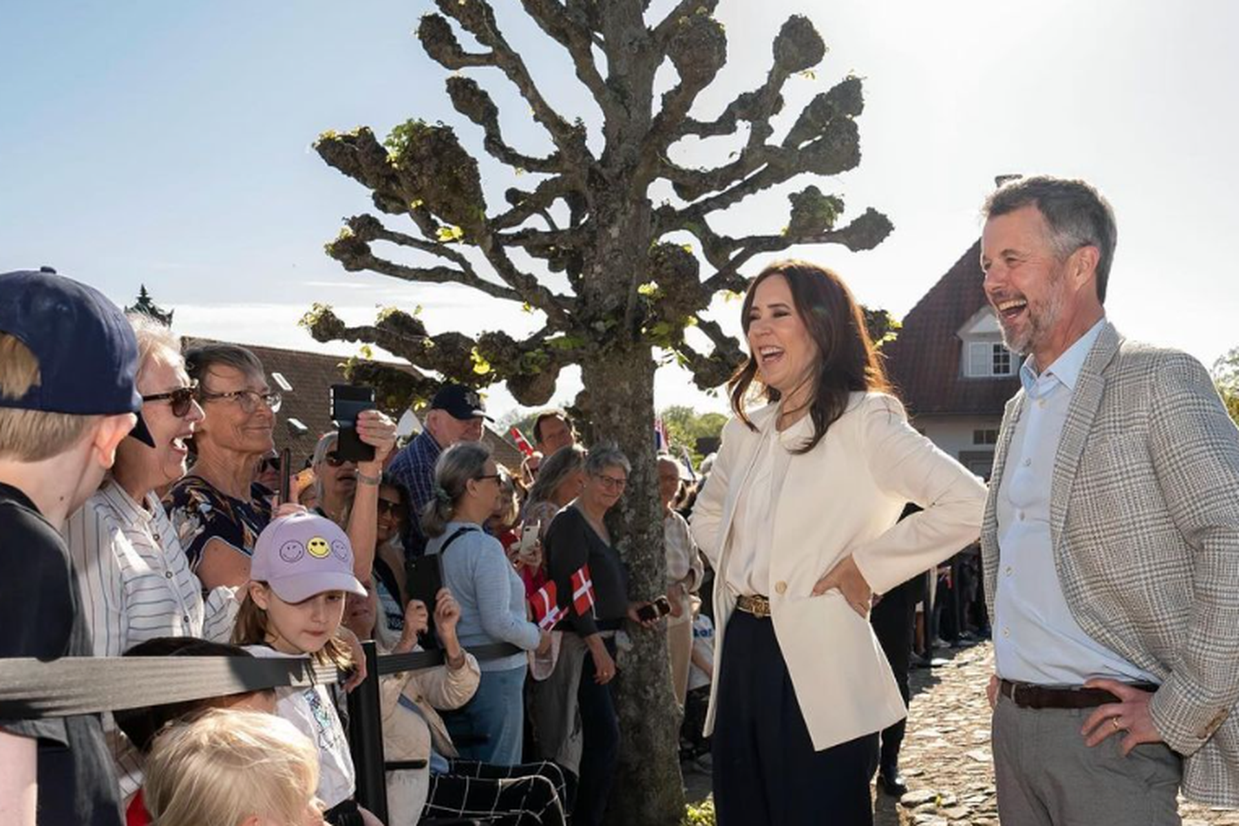 dänische royals: warum könig frederik und königin mary nicht mehr in kopenhagen wohnen