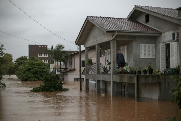 amazon, desastre climático deja al menos 39 muertes en brasil mientras el agua avanza