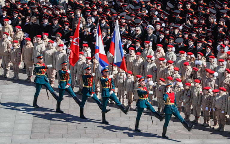 Russian soldiers march during an event commemorating victory in WWII near the Museum of the Great Patriotic War - YURI KOCHETKOV/EPA-EFE