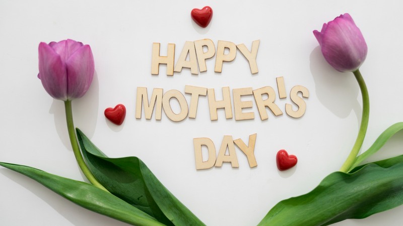 simple mother’s day gift ideas for different types of moms