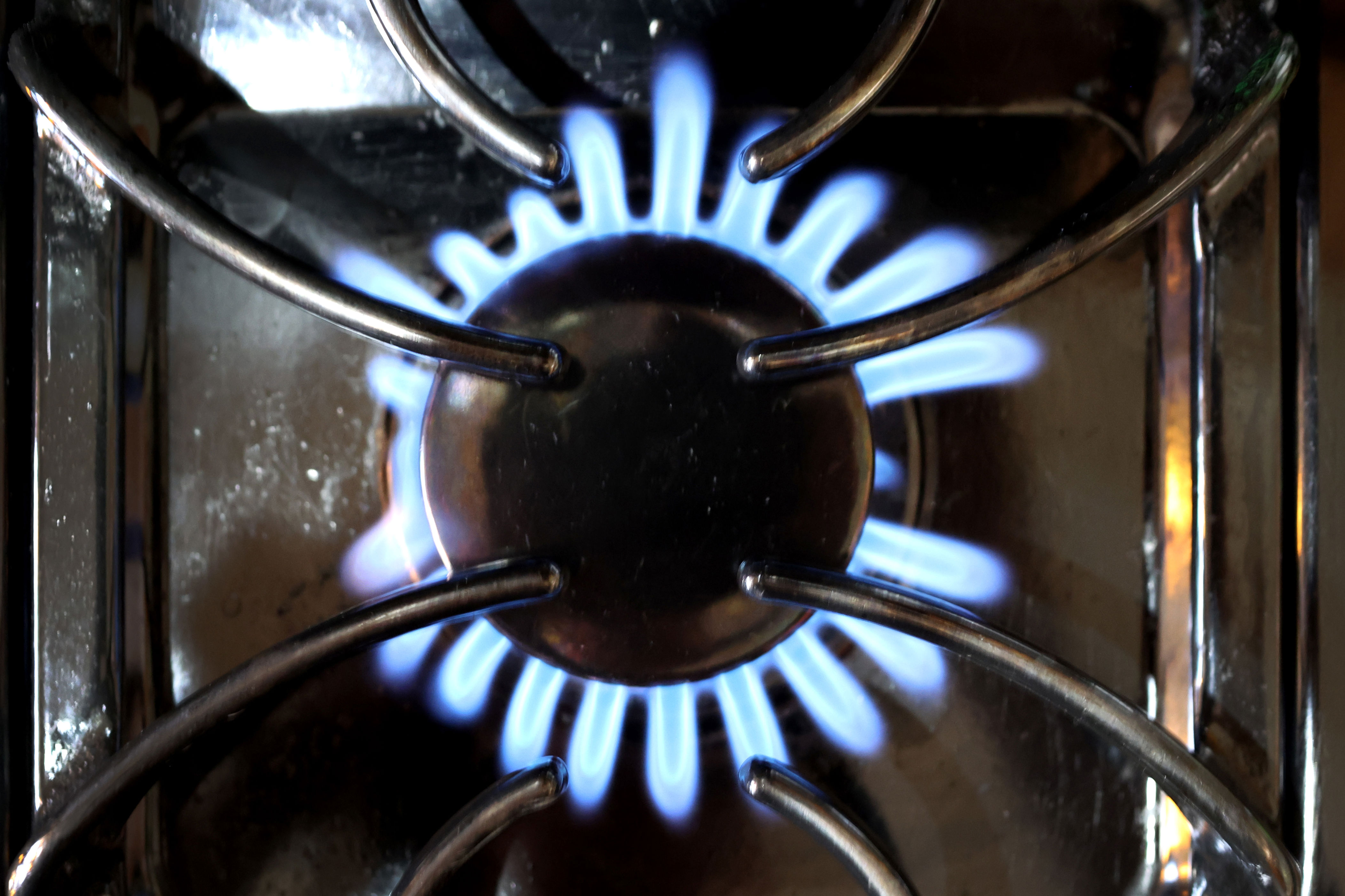 gas stoves spread harmful pollution beyond the kitchen, study finds