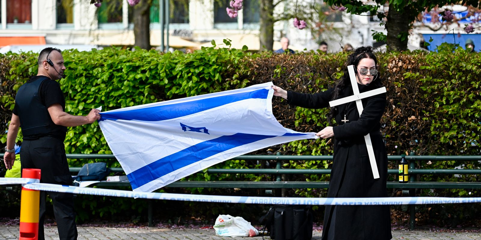 israels ambassadör fördömer koranbränningen