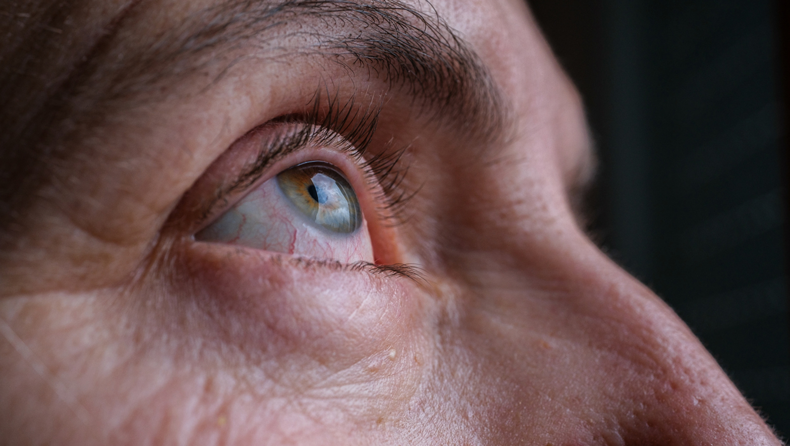 como os olhos podem indicar risco de alzheimer 12 anos antes