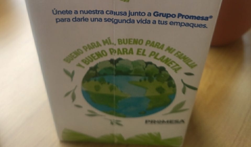 ¿sabías que reciclando tus envases de tetrapack ayudas al planeta y das techo a familias vulnerables?