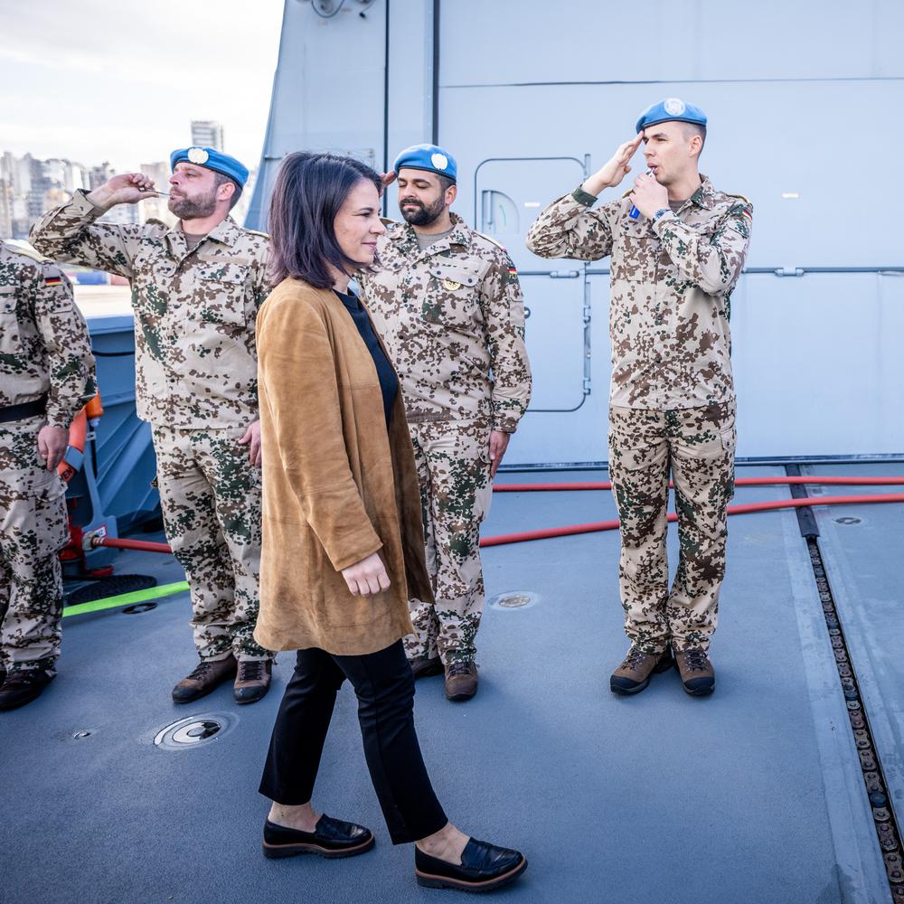 pazifik-mission der deutschen marine: baerbock schließt durchfahrt der straße von taiwan nicht aus