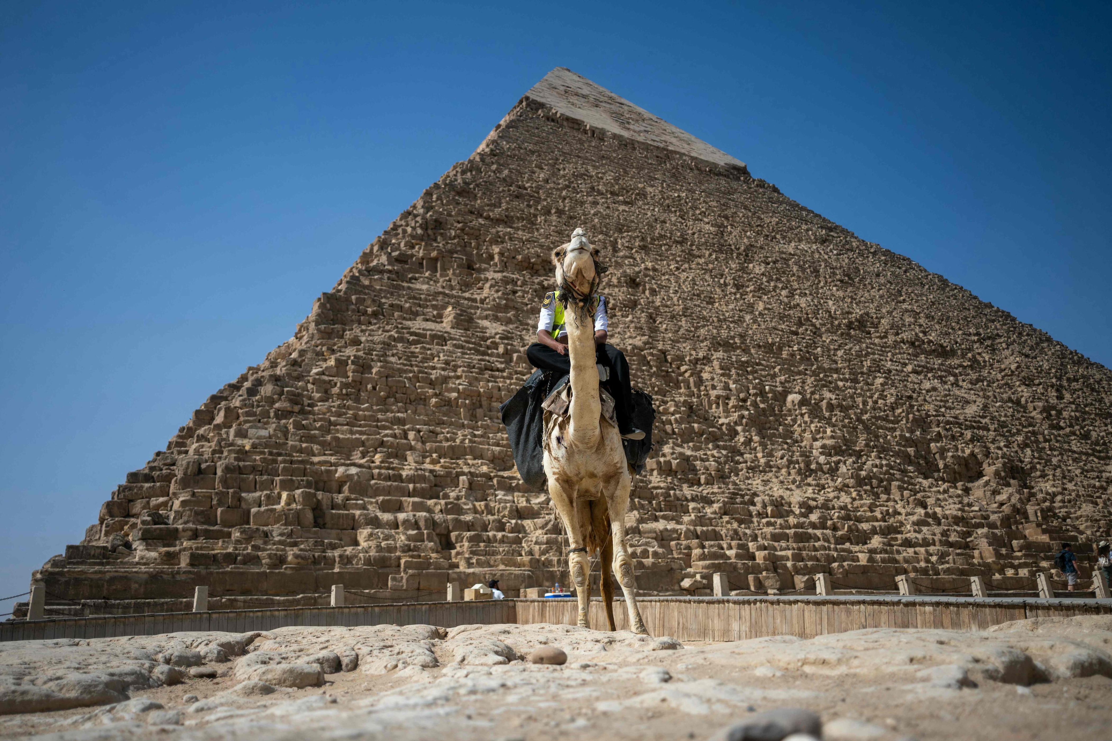 fitch upgrades egypt's outlook to positive on reduced financial risks and better fdi