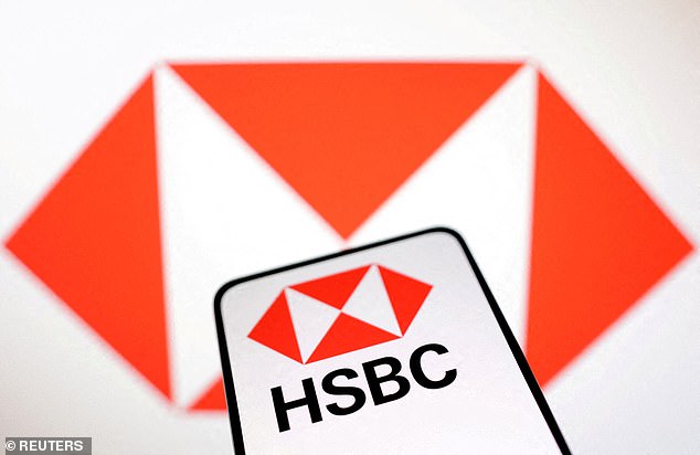 hsbc customers are furious as mobile banking app goes down