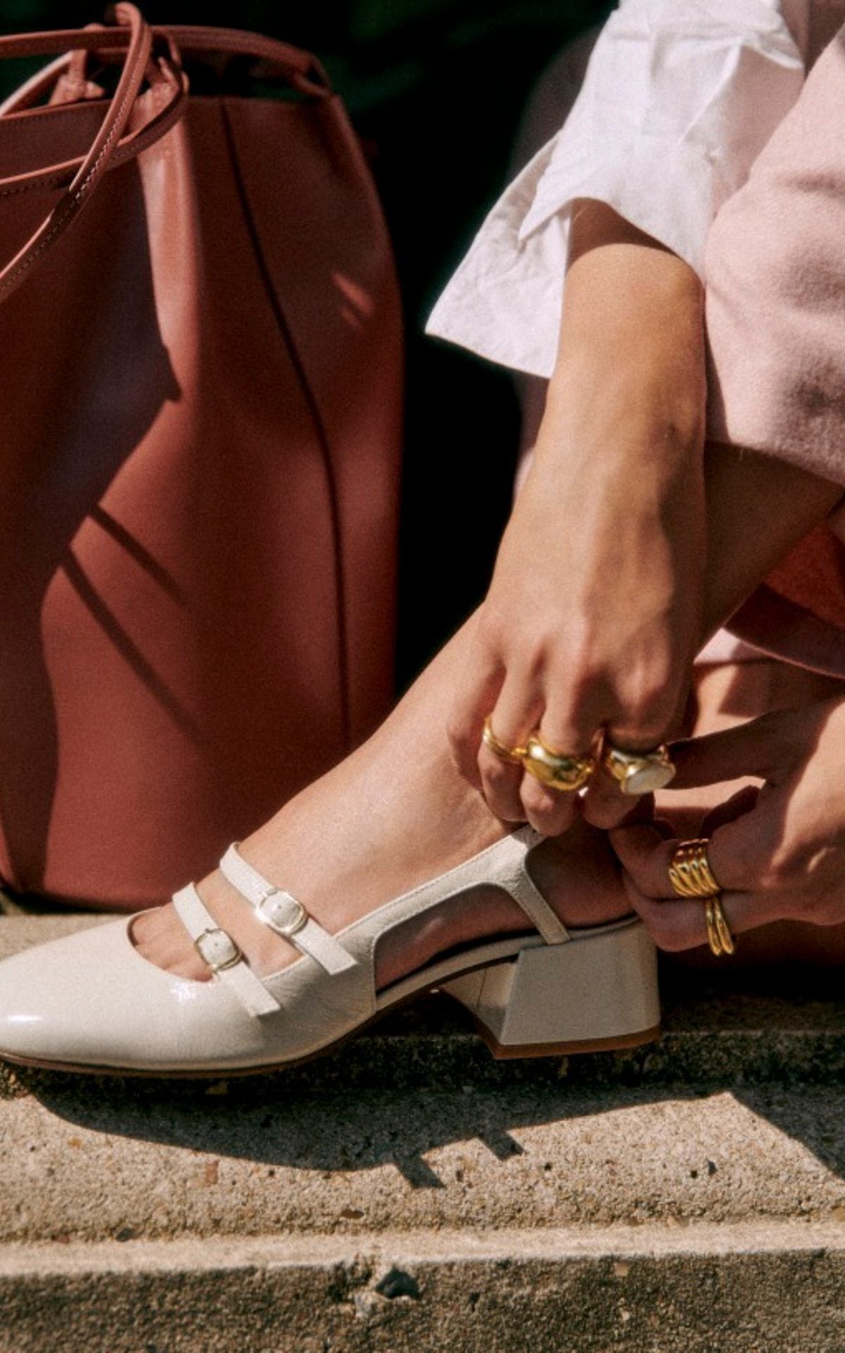 how to, dainty footwear is back – how to wear the trend