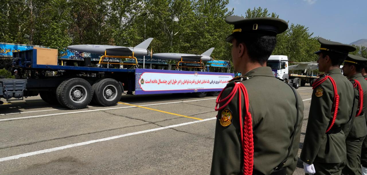 iran entsendet kriegsschiff mit raketen auf langstreckenmission