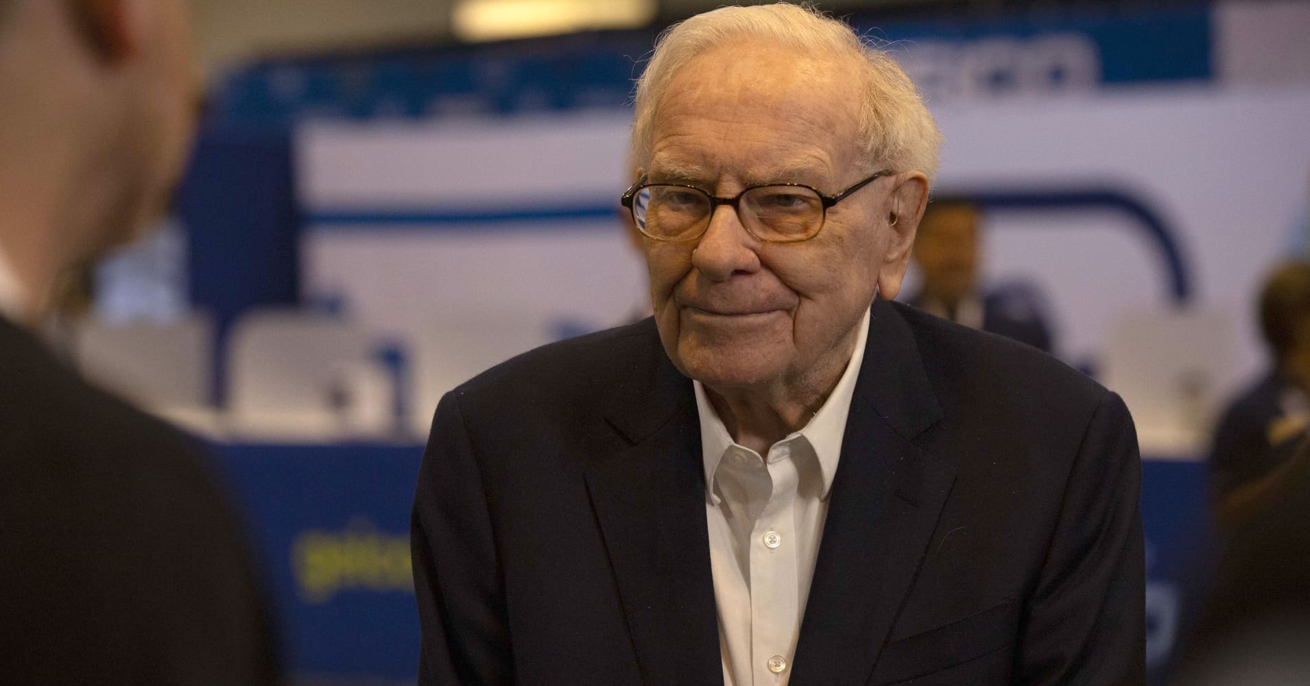 why warren buffett’s shareholders line up at 2 a.m. to see him in omaha: he’s 'the guy who changed our life'