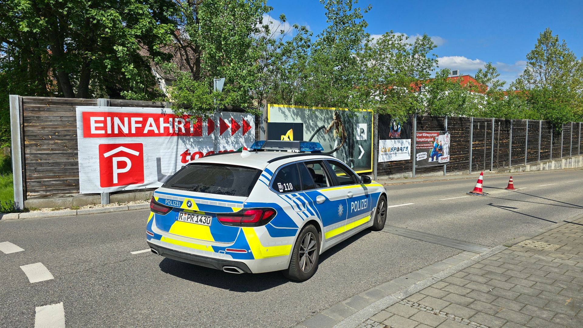 regensburg: tote in kofferraum entdeckt, kriminalpolizei ermittelt
