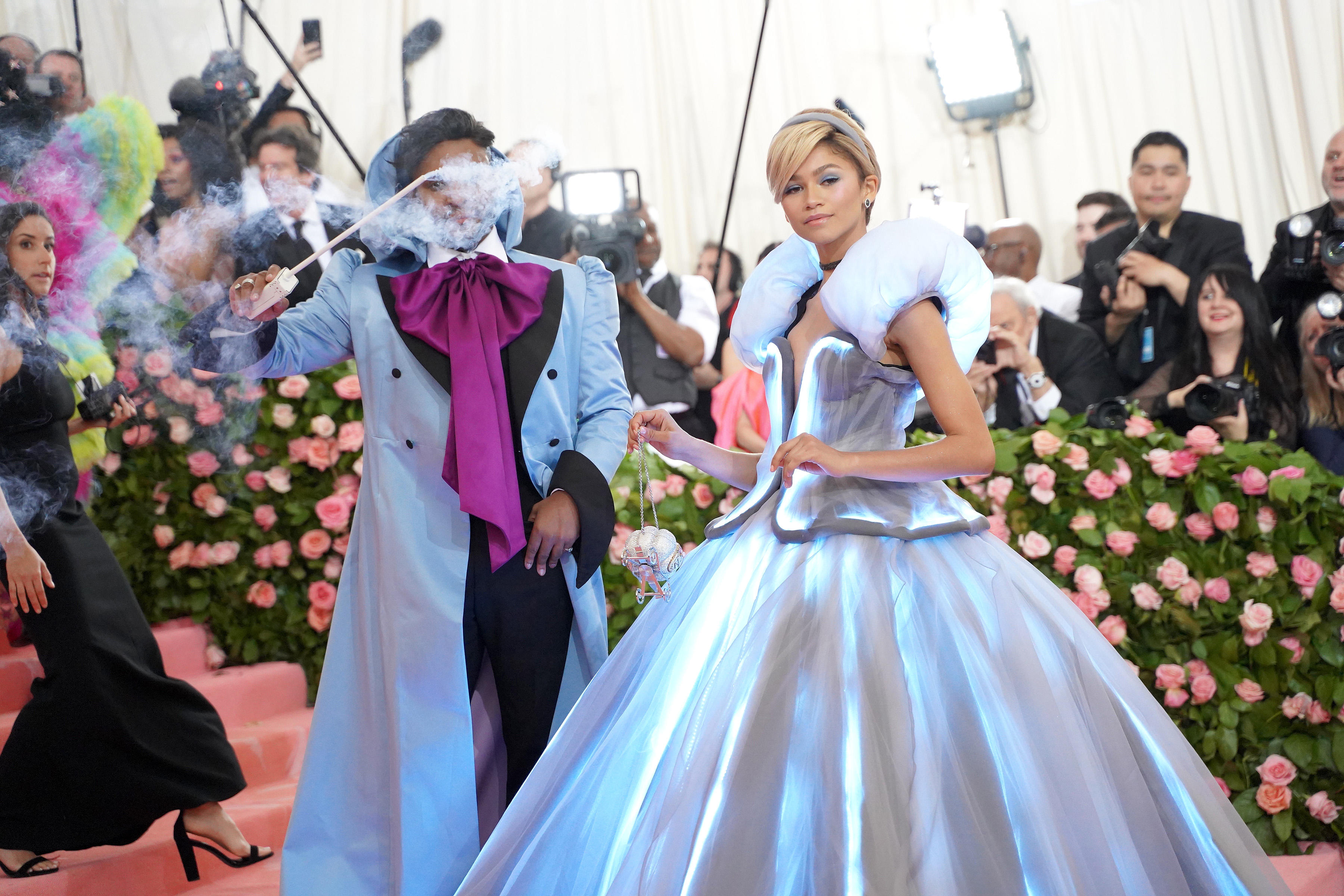 29 iconic met gala looks from the best-dressed guests since 1973