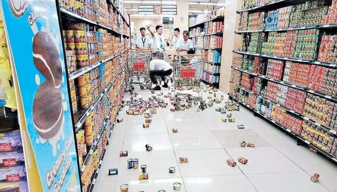 magnitude 5.8 quake shakes leyte; 2 injured