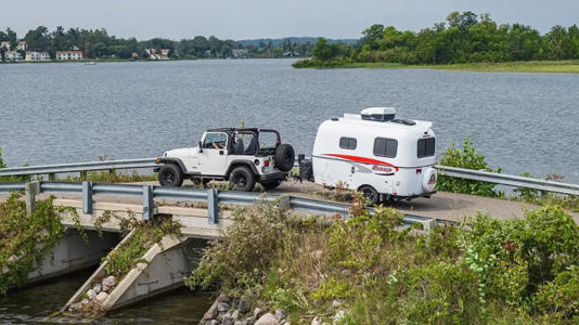 4 Simple Yet Essential Items You Should Have When Towing A Trailer Or Camper<br><br>